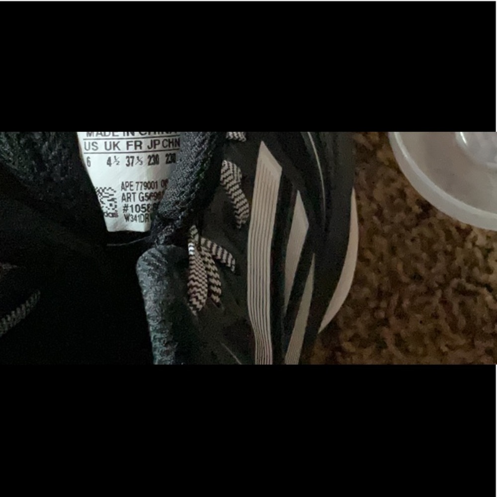 Adidas high top shoes, Size 6 - Picture 4 of 4
